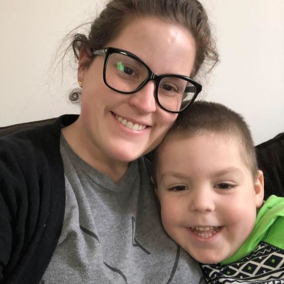 Meet your Posher, Samantha - Picture 1 of 1